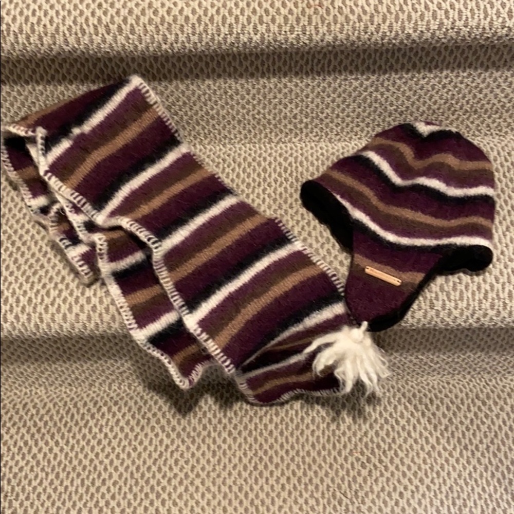 Hat and scarf set